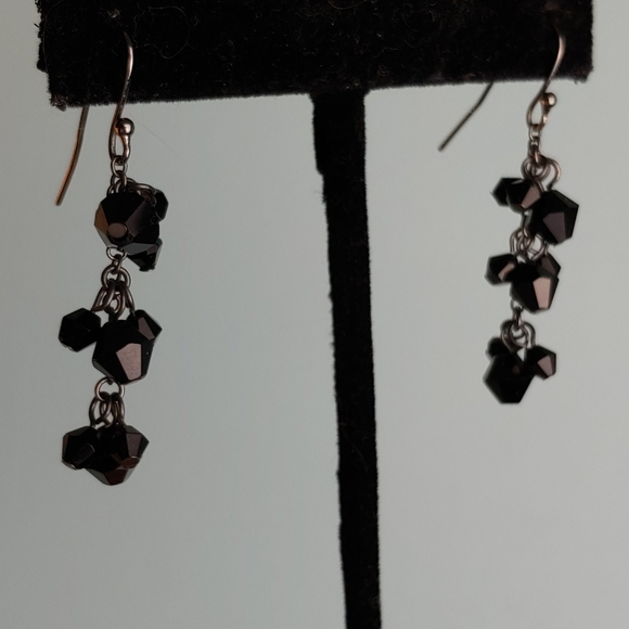 Jewelry - 5/$20.🌟Black earrings